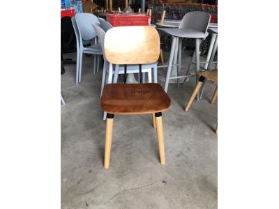 Ghế gỗ cafe kiểu đẹp thanh lý
