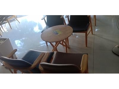 Nguyên bộ bàn ghế cafe gỗ cao su